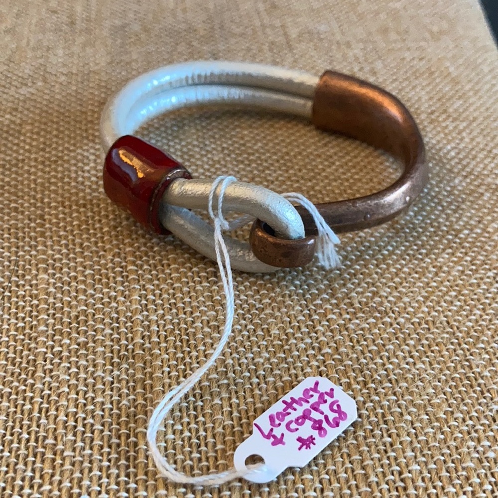 White leather & copper bracelet with red hitch